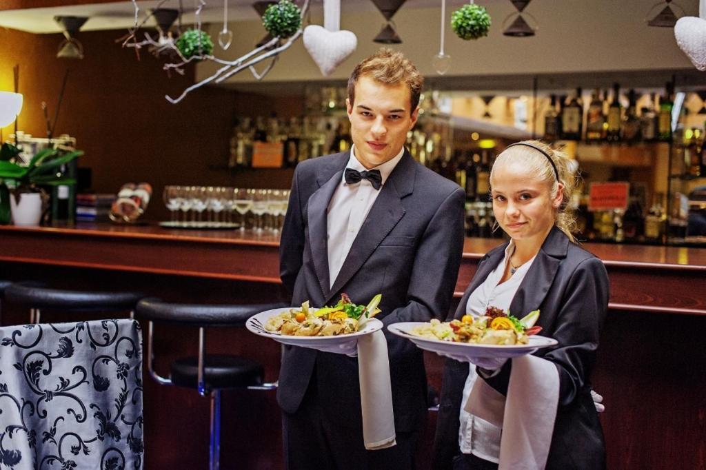 Kompleks Noclegowo-Gastronomiczny Laguna Niewiesze Eksteriør billede